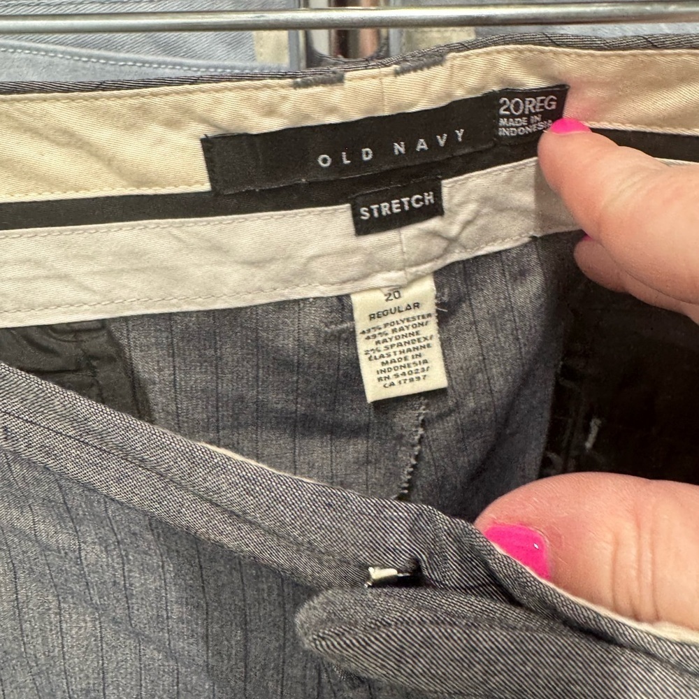 Old Navy | Stretch Pinstripe Trousers in Gray | size 20 - Picture 2 of 2